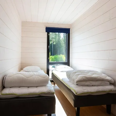 Himoskuutio 7, Erillistalo, Ulkoporeallas *