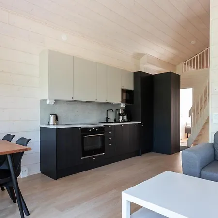 Himoskuutio 7, Erillistalo, Ulkoporeallas *