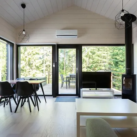 Himoskuutio 7, Erillistalo, Ulkoporeallas Parco vacanze